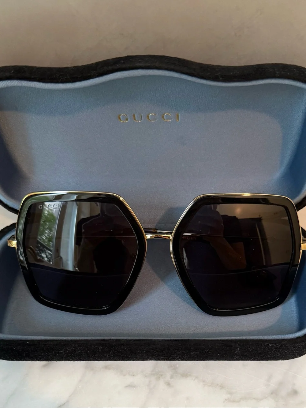 Gucci Women’s Black and Gold Hexagon Oversized Sunglasses